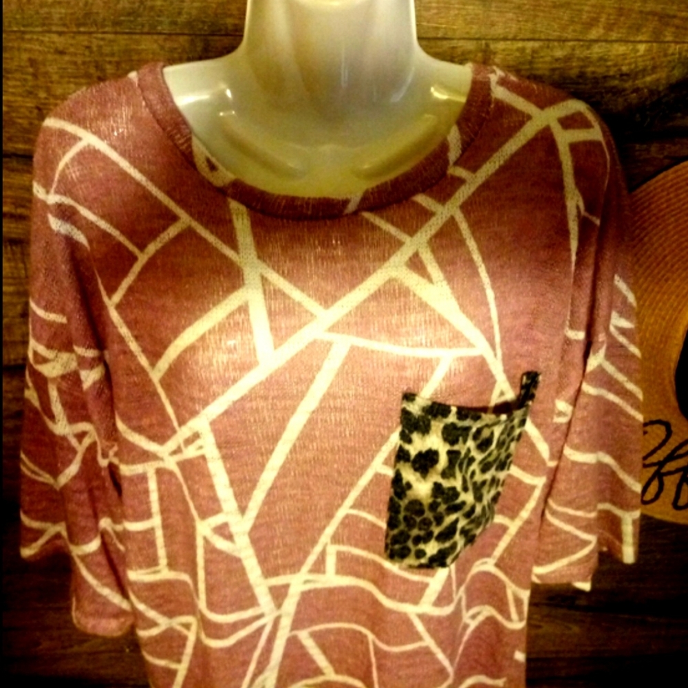 Lovely Day Top Size M Geometric Leopard Combo - Picture 8 of 10